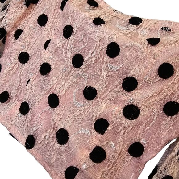 NWT PrettyLittleThing Women's Size 0 Pink Lace Polka Dot Cropped Blouse - Picture 11 of 16